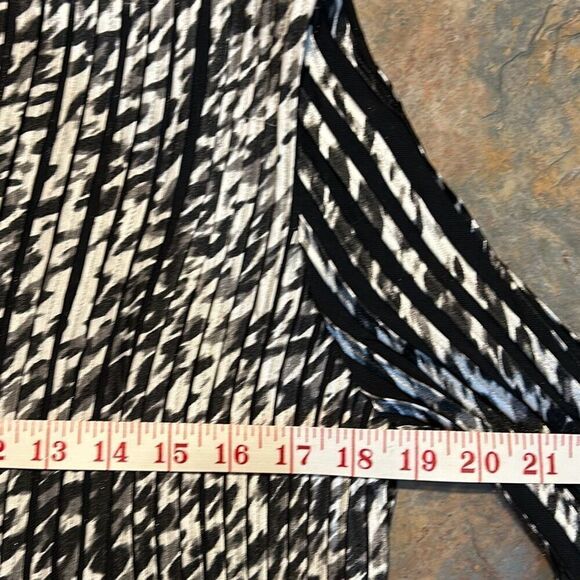 Chico’s Venetian Style Animal Print Zip Blazer Jacket Sz 1 - Picture 8 of 10